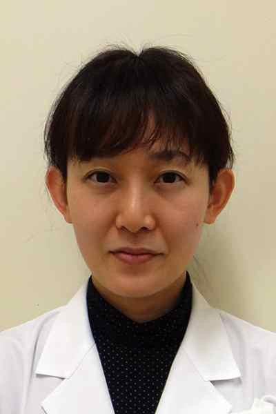 川口 知子