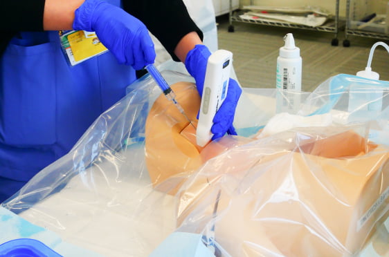 中心静脈穿刺シミュレータ