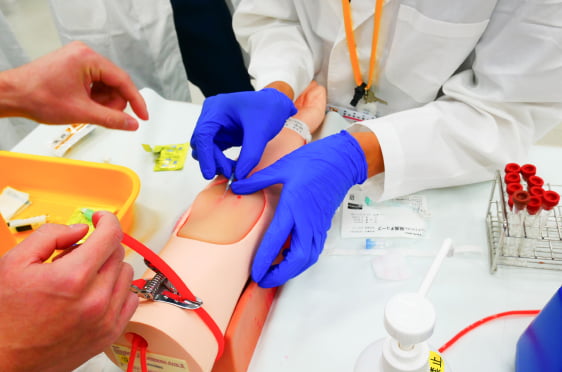 採血・静注シミュレータ